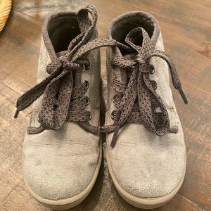 Boys gray suede boots